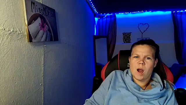 CallMeMaria's cam snapshot