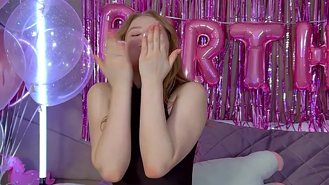 SelinSwarovski's cam snapshot