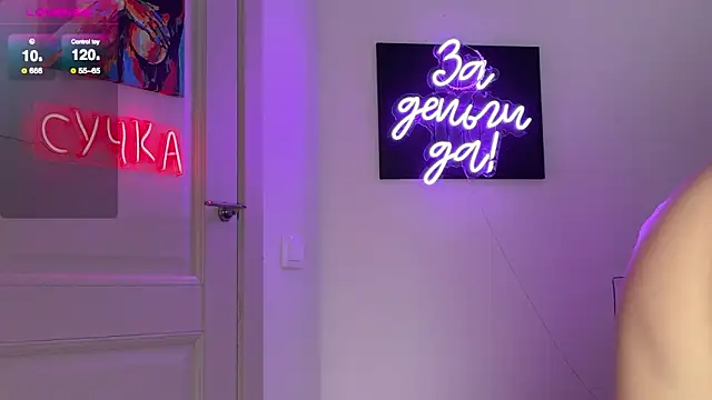 hey_Cat's cam snapshot