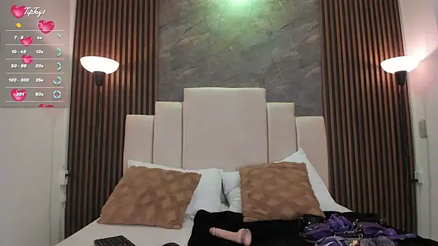 catiusca_reyes_03's cam snapshot