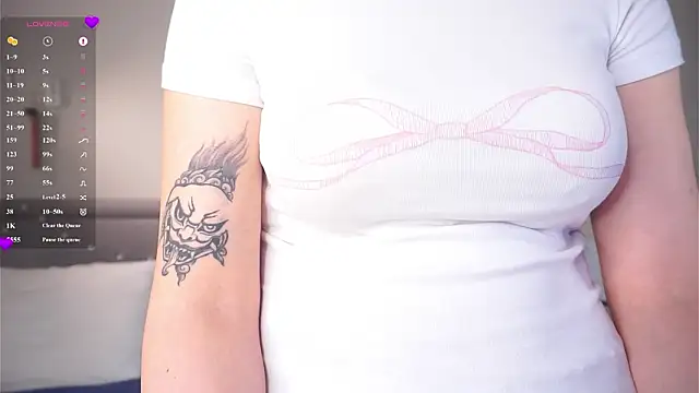 DejaBez's cam snapshot