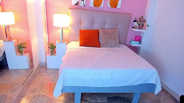 liaa_moretti_'s cam snapshot