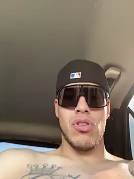 StrokingDaddy4 live sex cam