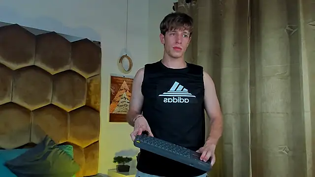 Ostin_Saints's cam snapshot