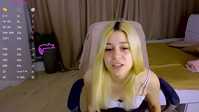 ApheliaStar's cam snapshot