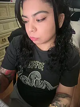 kimmiakiss22 live sex cam