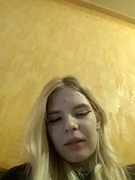 EsterSteele's cam snapshot