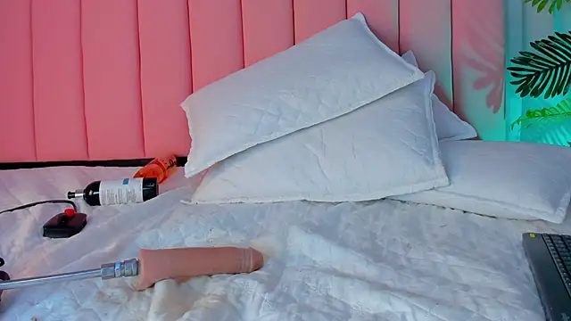 victoria_lawrence_'s cam snapshot