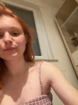 mad_girlygirl's cam snapshot