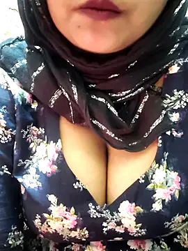 Indian-Nazia live sex cam