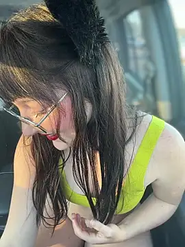 urpuppymoon's cam snapshot