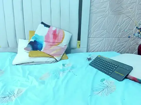 Kimber_Sky's cam snapshot