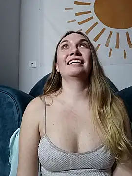 KisaVixen's cam snapshot