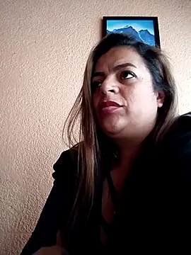 Mia-Glow's cam snapshot