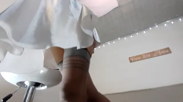 Lola_137's cam snapshot