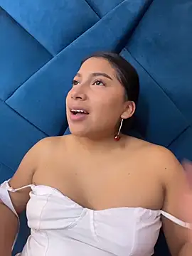 LinnaGardenia's cam snapshot