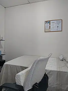 KatInk's cam snapshot