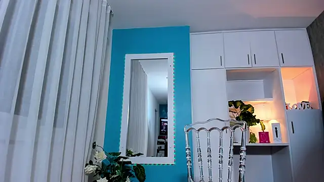 MilenaCrown's cam snapshot