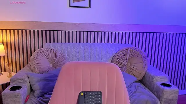 Madisson_West's cam snapshot