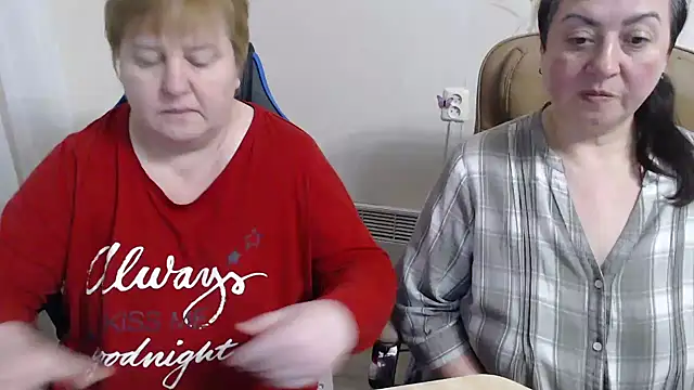 Bertie_Adeline's cam snapshot