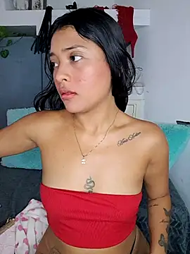 Layla_em's cam snapshot