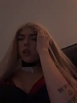 Mia-Tamara's cam snapshot