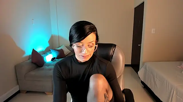 Kristen_Garner's cam snapshot