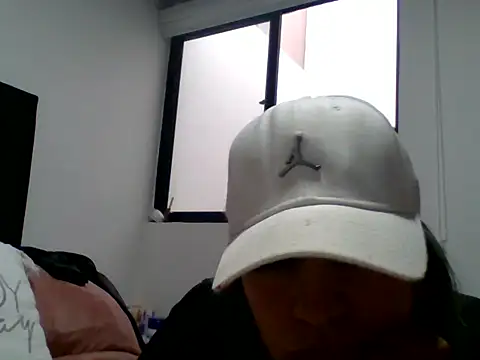 Ambar_Cortes's cam snapshot