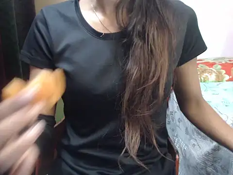 Angel_kiyara's cam snapshot