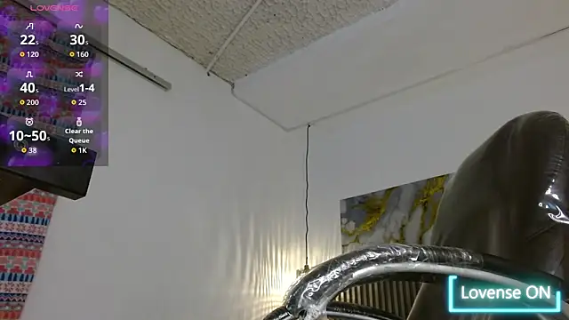 Dyla_n18 live sex cam