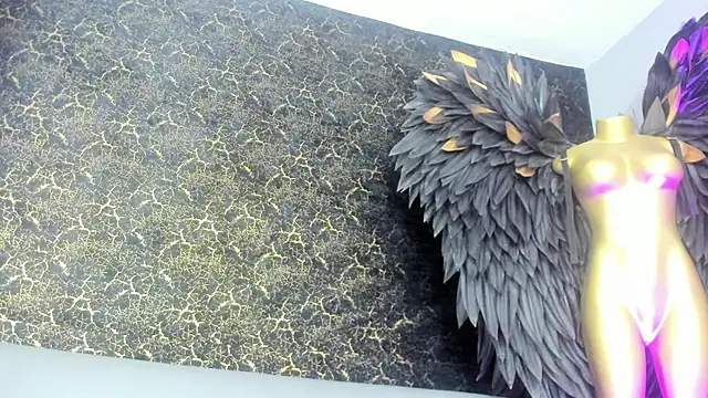 IsabellaRossi_'s cam snapshot