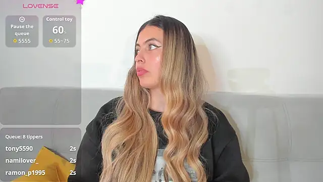 Fernanda_aaaa's cam snapshot