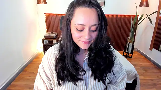 KatherineBond's cam snapshot