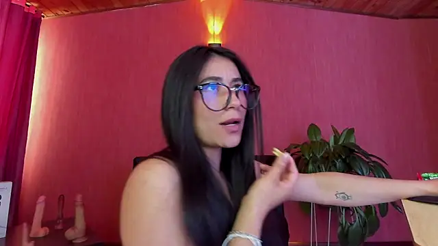 ChloeTurner_'s cam snapshot