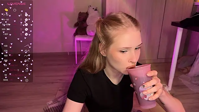 lisa_barbie's cam snapshot