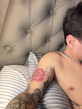 iam_sofia__'s cam snapshot