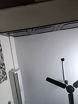 Cute_Big_Hairy_Bear live sex cam