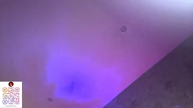 UdeleBarns's cam snapshot