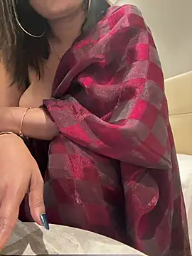 DevineDevilQueen live sex cam