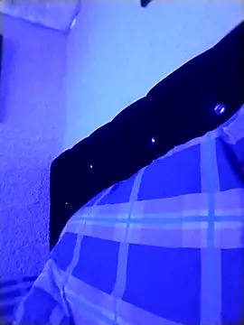 ElizabethWeil's cam snapshot