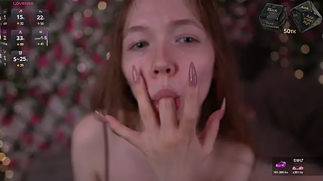 Petite_Polly's cam snapshot