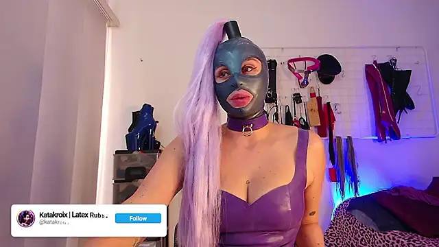 mylatexpleasure's cam snapshot