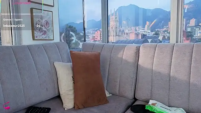 Daphne_chers's cam snapshot