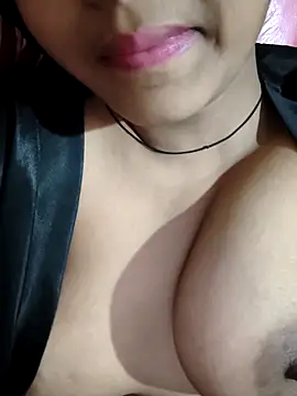 RAYI_Queen_2 live sex cam