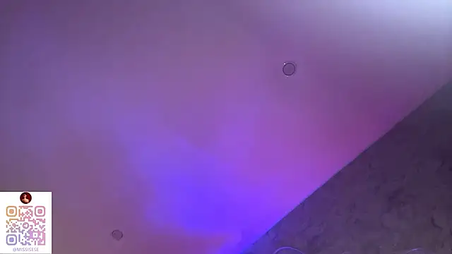 UdeleBarns live sex cam