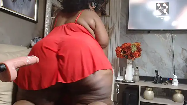 ThickyMinajxx's cam snapshot