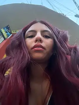 Emily-teen live sex cam