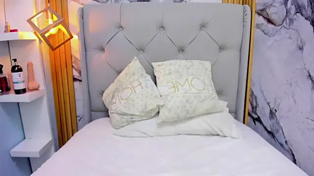 KORINASANTOS's cam snapshot