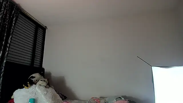 Bella_Stone's cam snapshot