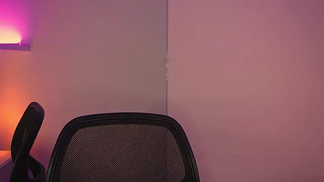 Gloomydoll's cam snapshot